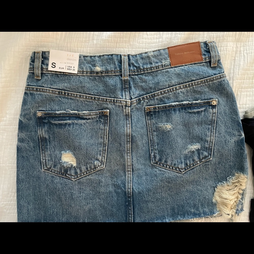 Zara denim skirt size small
